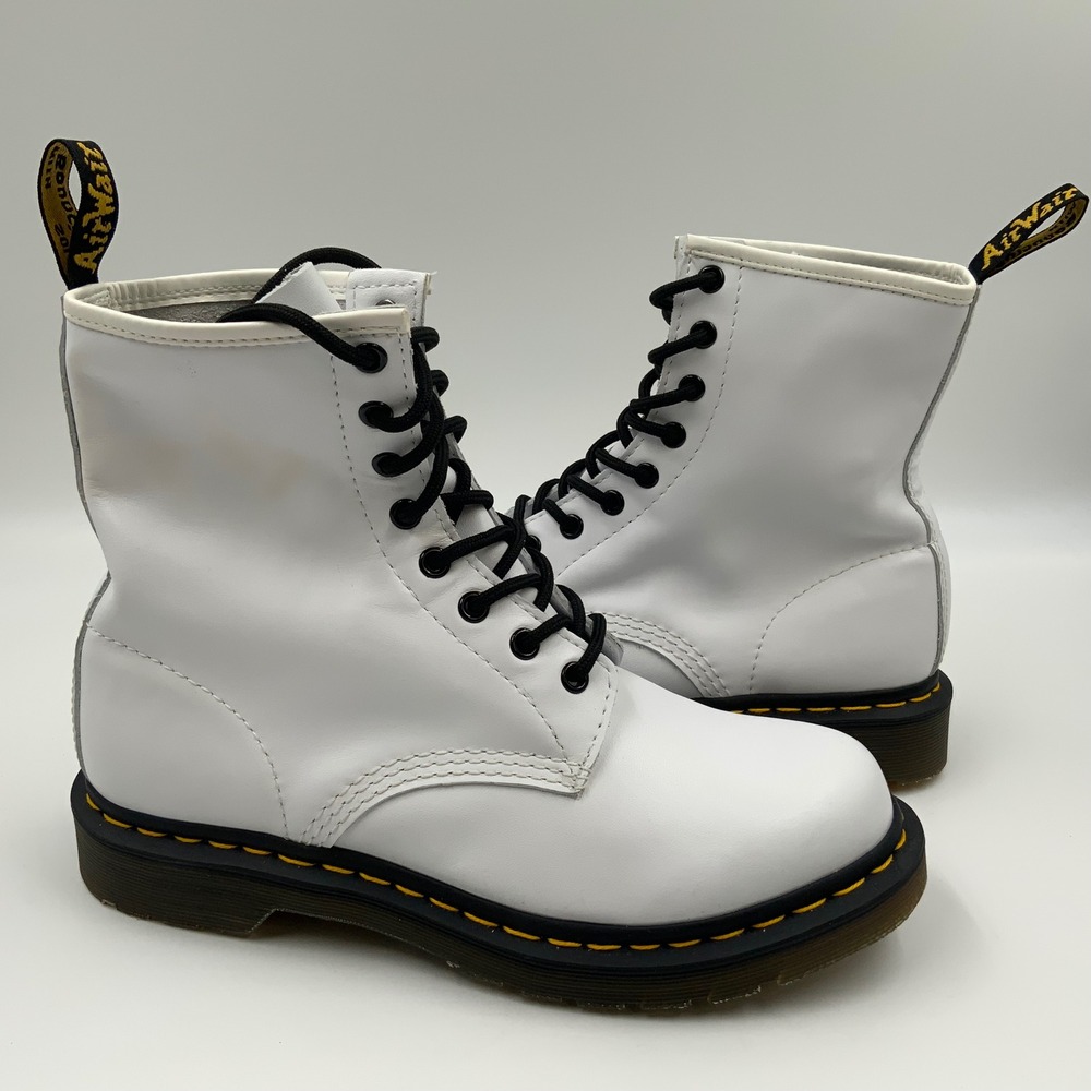 Dr. Martens 1460 White Smooth Leather 8-Eye Lace Up Combat Boots Womens 9 25057